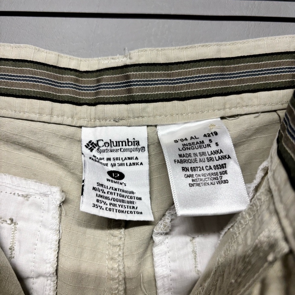 ✨Columbia Khaki Rip Hiking Shorts Women’s Size 12 - Picture 10 of 10